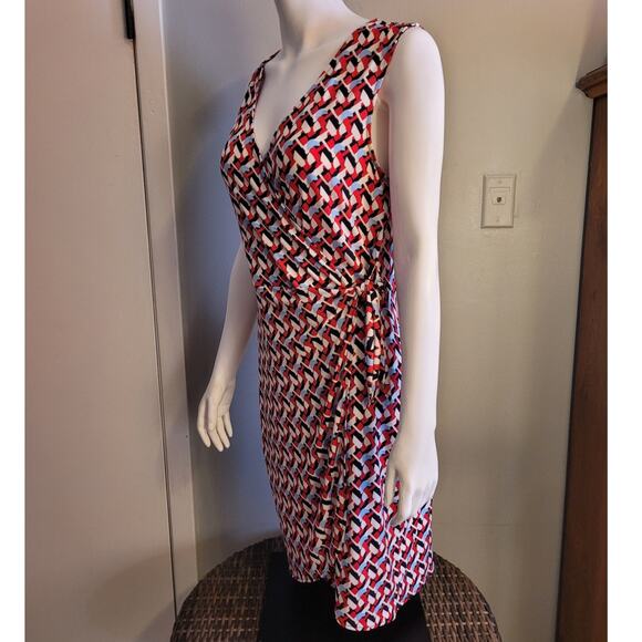 Banana Republic Geometric Bodycon Dress Medium Artwear Classic Stretch Vneck - Picture 9 of 11